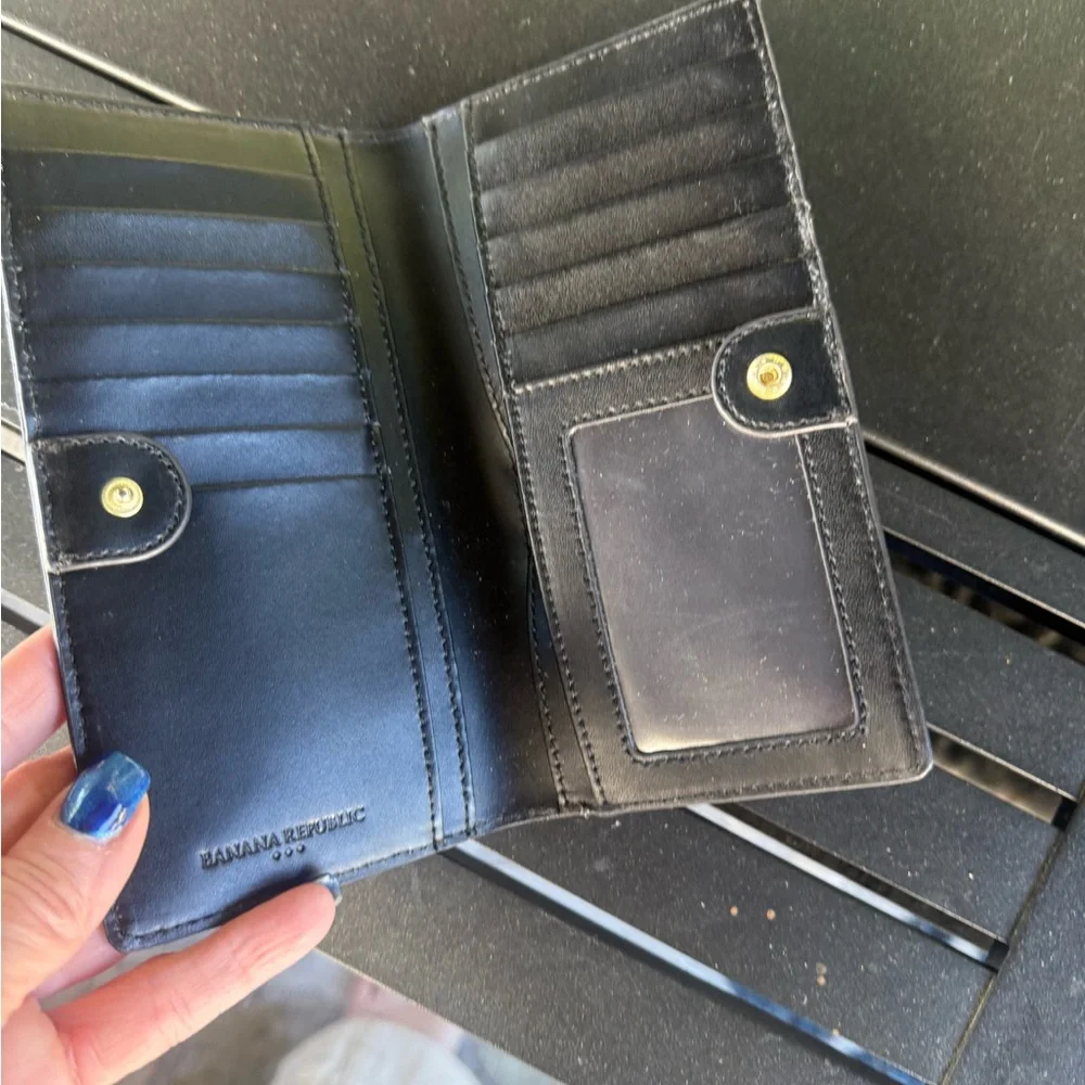 Banana Republic leather tote - Picture 8 of 11